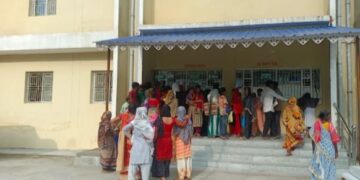 किशनगंज, बिहार -डिजिटल कतार प्रबंधन से स्वास्थ्य सेवाओं में हुआ भारी सुधार, मरीजों को राहत