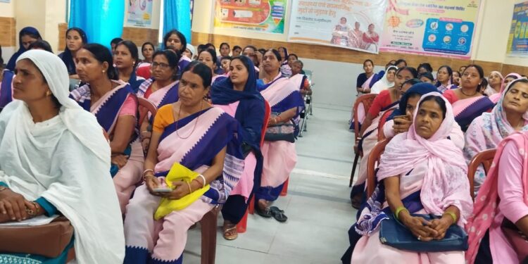 किशनगंज, बिहार -एनीमिया, टीबी और गैर संचारी रोग जैसी समस्याएं आज भी सबसे बड़ी चुनौती हैं: डीएम