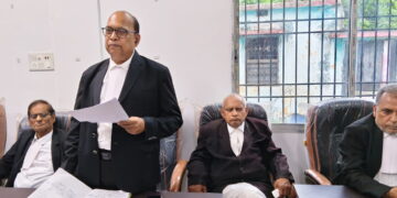 अररिया : अधिवक्ताओं के पेशेवर आचरण और शिष्टाचार के मानक पर विचार विमर्श किया  – अधिवक्ताओं की बैठक सम्पन्न