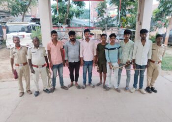 सौरबाजार डकैती कांड का 10 घंटे में खुलासा, 7 आरोपी गिरफ्तार, लुटे हुए सामान के साथ देशी कट्टा बरामद