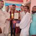 पूर्व शिक्षा मंत्री ने इंटर साइंस के स्टेट टॉपर आदित्य को किया सम्मानित