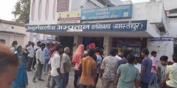 ट्रक की ठोकर से मोटरसाइकिल सवार दो युवक की दर्दनाक मौत