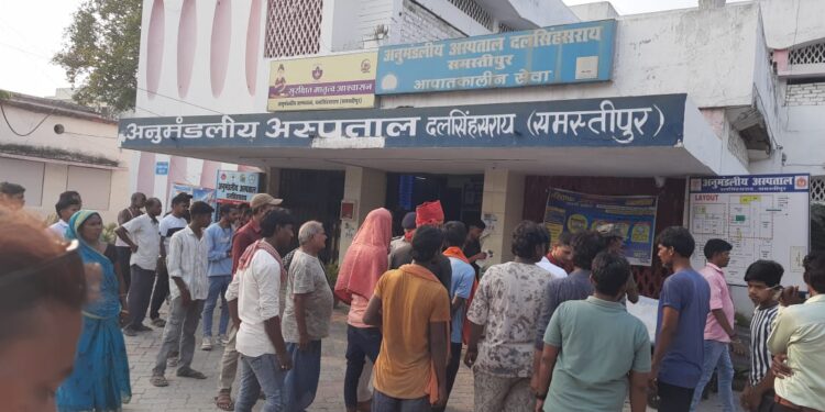 ट्रक की ठोकर से मोटरसाइकिल सवार दो युवक की दर्दनाक मौत
