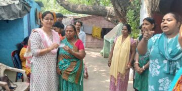 स्लम वासियों के लिए वरदान साबित हो रहा है आयुष्मान भारत कार्ड
