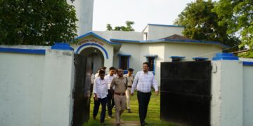 अररिया में नीट (यूजी) 2026 परीक्षा कदाचारमुक्त संपन्न, जिलाधिकारी ने किया केंद्रों का निरीक्षण