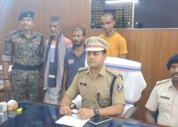 अररिया – ऑपरेशन प्रहार के तहत अररिया पुलिस की बड़ी सफलता, 16 ग्राम स्मैक व ₹8.36 लाख के साथ तीन तस्कर गिरफ्तार