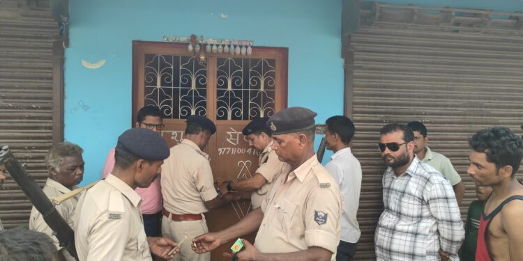 सिकटी – आंसू कुमारी मौत मामला: एफएसएल टीम ने की जांच, घर किया गया सील