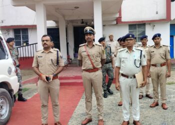 अररिया एसपी जितेंद्र कुमार ने कुर्साकांटा थाना का किया औचक निरीक्षण, लंबित कांडों के शीघ्र निष्पादन के दिए निर्देश