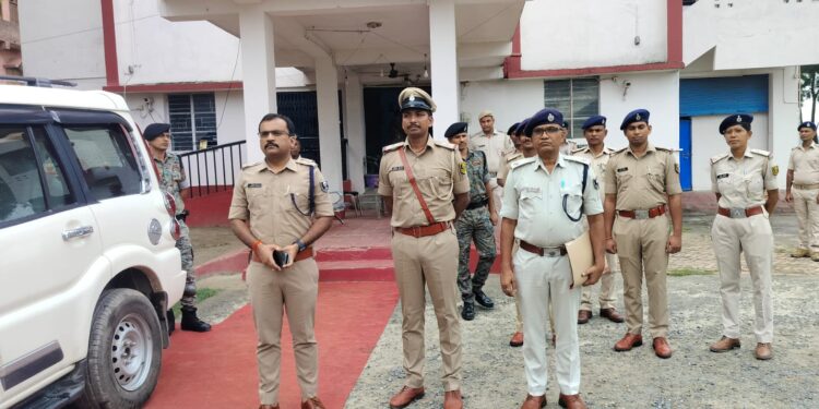 अररिया एसपी जितेंद्र कुमार ने कुर्साकांटा थाना का किया औचक निरीक्षण, लंबित कांडों के शीघ्र निष्पादन के दिए निर्देश