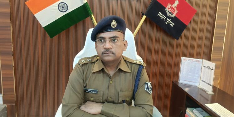 नोएडा से गुवाहाटी जा रहे ट्रक से मोबाइल हैंडसेट और पार्ट्स गायब, एसआईटी गठित