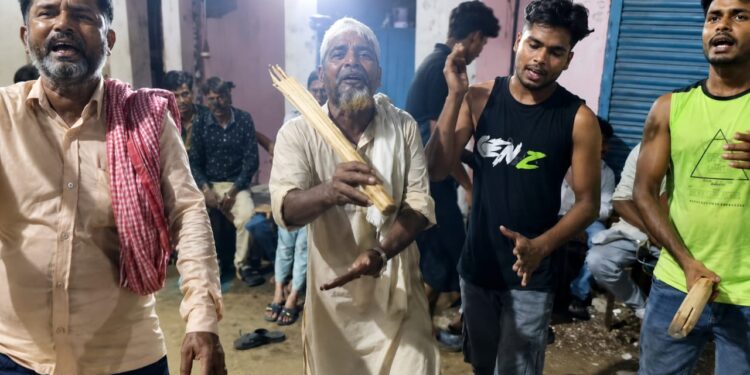 इस्लामिक नववर्ष पर झरनी खिलाड़ियों ने किया शानदार खेल प्रदर्शन