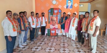 डॉ. श्यामा प्रसाद मुखर्जी की पुण्यतिथि पर भाजपा कार्यकर्ताओं ने दी श्रद्धांजलि