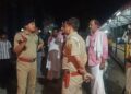 एनएच-27 किनारे युवक का खून से लथपथ शव मिलने से सनसनी, धारदार हथियार से हत्या की आशंका