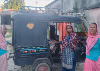 जोकीहाट – बांस की झाड़ी में फंदे से लटका मिला विवाहिता का शव, पति पर हत्या का आरोप