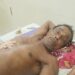 पलासी – मेहरू चौक के पास बुजुर्ग पर चाकू से हमला, आरोपी ग्रामीणों ने पकड़कर पुलिस को सौंपा