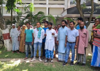 अररिया – हत्या मामले में नामजद आरोपी को छोड़ने का आरोप, पीड़ित परिवार ने एसपी से निष्पक्ष जांच की मांग