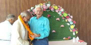 कादीपुर,उत्तर प्रदेश* :जो कंपनियां स्वास्थ्य और पर्यावरण को ध्यान में रखकर प्रोडक्ट बनाती हैं, गुणत्ता का अनुपालन प्रबंधकगण कड़ाई से करते हैं,उन सभी कंपनियों के प्रोडक्टों में मोदीकेयर का प्रोडक्ट सस्ता है: परिचर्चा