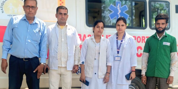 भीषण गर्मी को देखते हुए एम्बुलेंस हाई अलर्ट पर