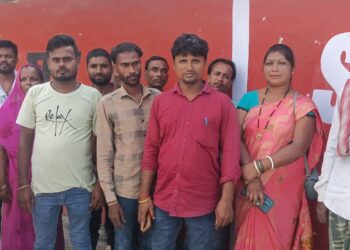 पलासी – सरकारी योजना का लाभ दिलाने के नाम पर लाखों की ठगी का आरोप, पलासी थाने में प्राथमिकी दर्ज