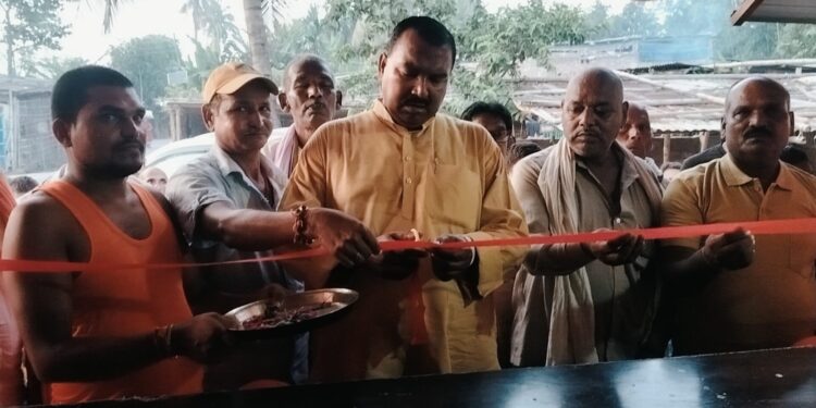 कुर्साकांटा – पोहसी में उद्यानन्द खाद बीज भंडार का उद्घाटन, किसानों को मिलेगी उचित दर पर खाद।