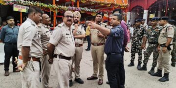 अंतिम सोमवारी पर बाबा मटेश्वर व सिंहेश्वर धाम का डीआईजी ने किया निरीक्षण