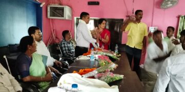 बीसीओ जयशंकर झा को भावभीनी विदाई, आलोक कुमार का हुआ स्वागत
