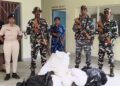 भारत-नेपाल सीमा पर 99 किलो गांजा बरामद, तस्कर फरार