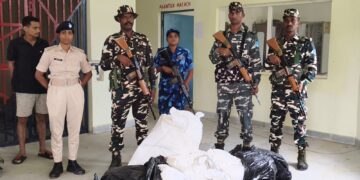 भारत-नेपाल सीमा पर 99 किलो गांजा बरामद, तस्कर फरार