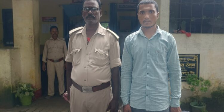 चौकता गांव की युवती से दुष्कर्म के नामजद आरोपी को पुलिस ने किया गिरफ्तार
