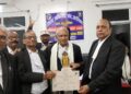 अररिया : अधिवक्ता स्वर्ण जयंती समारोह मे 50 वर्ष की सेवा पूर्ण करने वाले चार वरीय अधिवक्ता क्रमशः वरीय अधिवक्ता शफी अहमद, मुस्ताक हुसैन मंसूरी, अब्दुल मन्नान व वरीय अधिवक्ता बिनोद प्रसाद जी हुए सम्मानित
