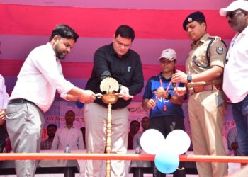 अररिया – जिला स्तरीय विद्यालय खेल प्रतियोगिता का शुभारंभ