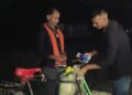 नरपतगंज – होम डिलीवरी करते 17 बोतल शराब के साथ एक गिरफ्तार