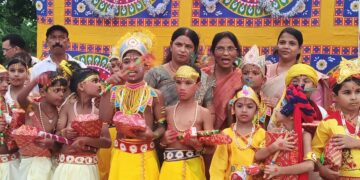 अररिया – मोहिनी देवी मेमोरियल स्कूल में हर्षोल्लास से मनाया गया कृष्ण जन्मोत्सव