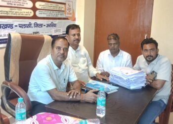 अररिया पलासी धर्मगंज पंचायत में सहयोग शिविर, जनसमस्याओं के समाधान को लेकर ग्रामीणों की उमड़ी भीड़