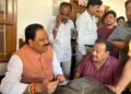 अररिया – दुकानों के सामने बैरिकेडिंग से कारोबार प्रभावित होने की आशंका, सांसद से हस्तक्षेप की मांग