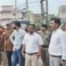फारबिसगंज -फारबिसगंज में अतिक्रमण पर प्रशासन की कार्रवाई, फुलवरिया हाट के पास हटाई गईं अवैध फल दुकानें।